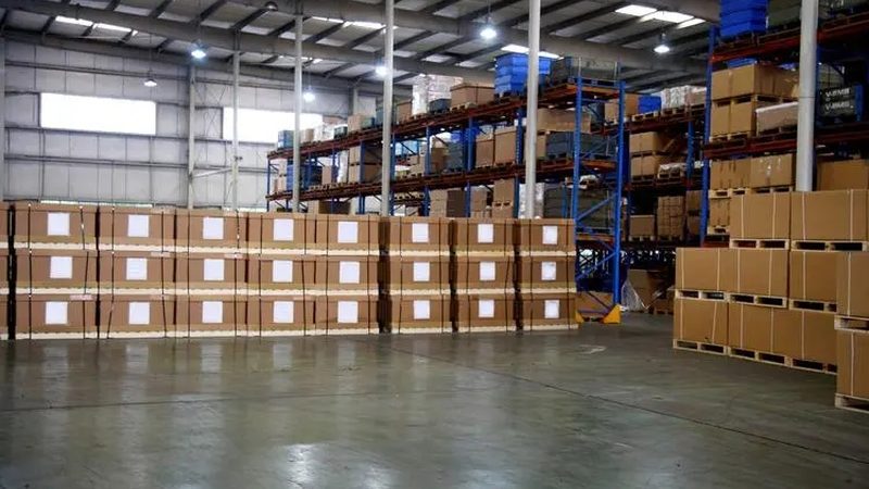 川字塑料托盘每平米价格解析：成本构成与影响因素**